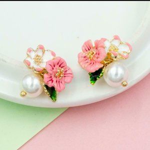 Hand Painted Flower Enamel 18k gold Stud Earrings *NWT